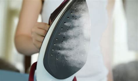 why is iron leaking water|What Causes A Steam Iron To Spit Water All Over。